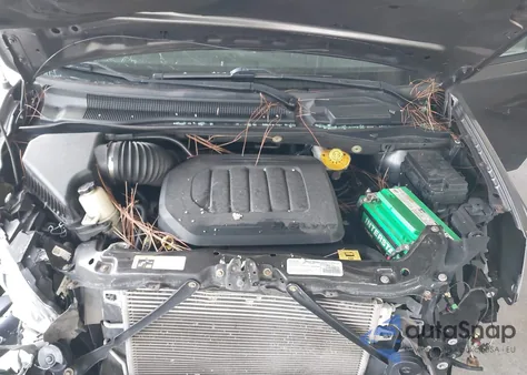 2019 Dodge Grand Caravan Gt z USA, uszkodzony, nr VIN 2C4RDGEG0KR619197